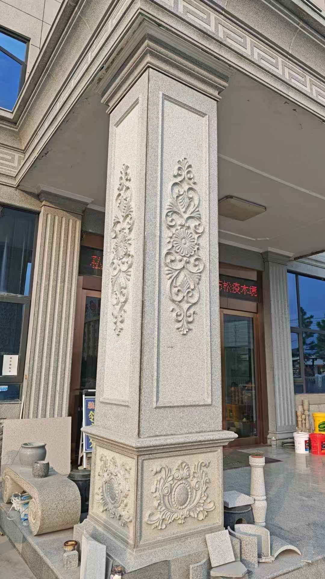 汕尾芝麻白别墅雕刻柱子  黄金麻