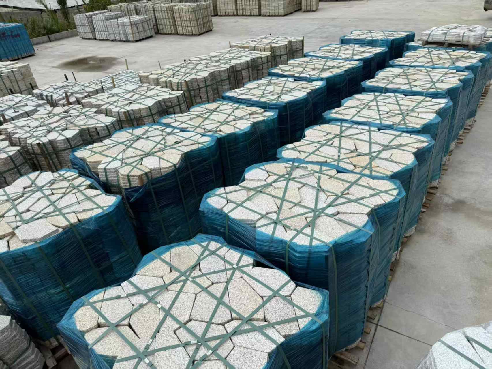 汕尾黄金麻冰裂纹 碎拼